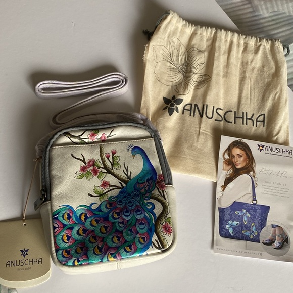 Brand new Anuschka small white leather cross body painted bag - Picture 4 of 4